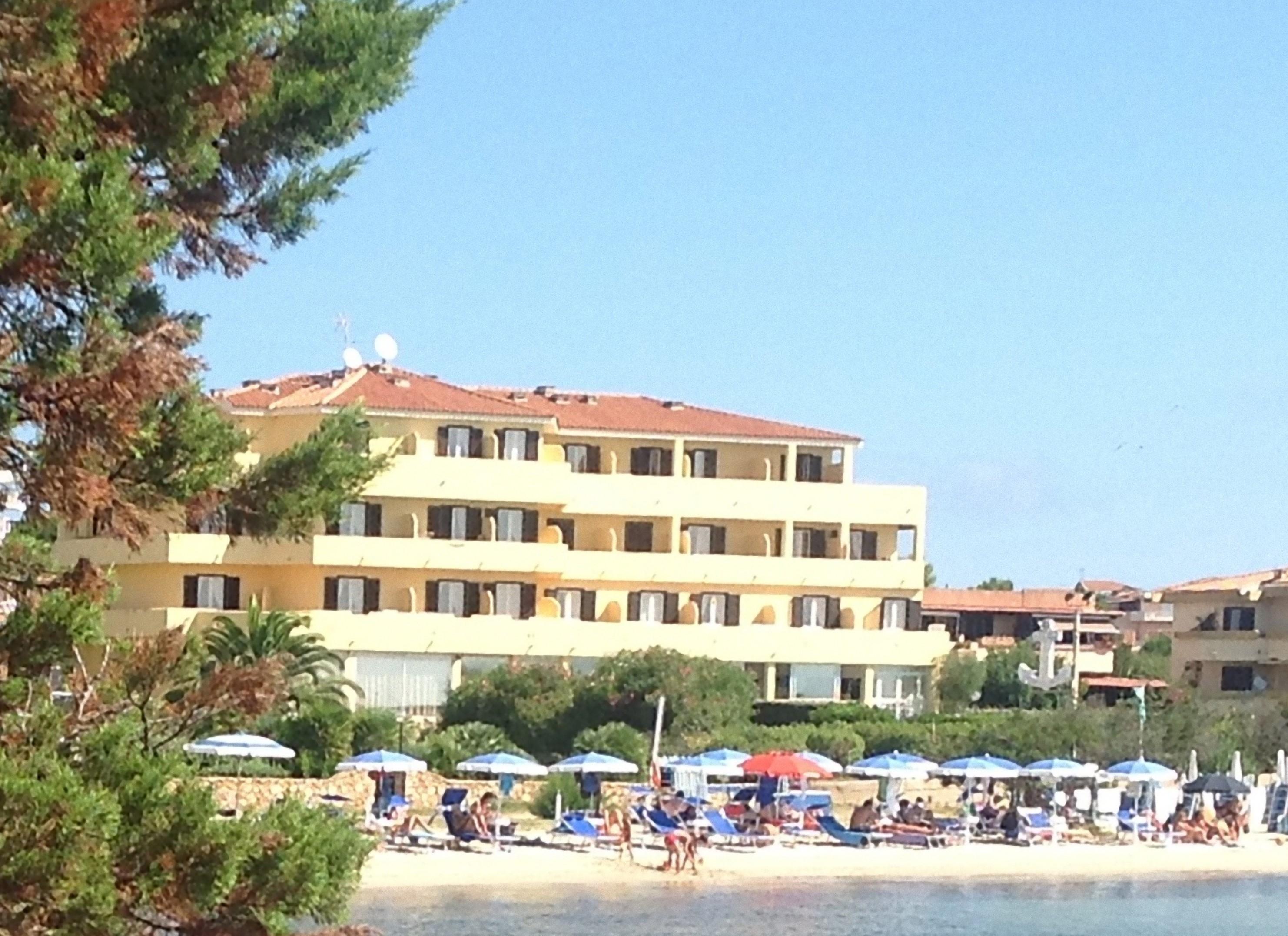 Terza Spiaggia & La Filasca - Apartments Golfo Aranci Luaran gambar